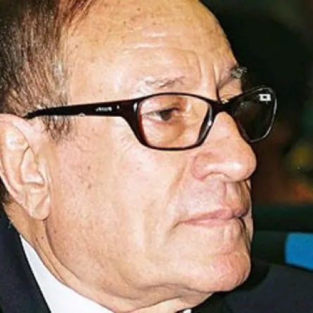 محمد العزبي يودع الفن في صمت