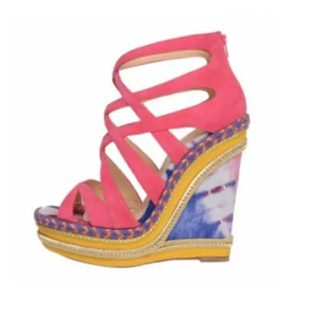 شاهدي أحذية كريستيان لوبوتان لربيع وصيف 2013