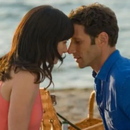 زوجان يقضيان 40 شهر عسل في أربع سنوات