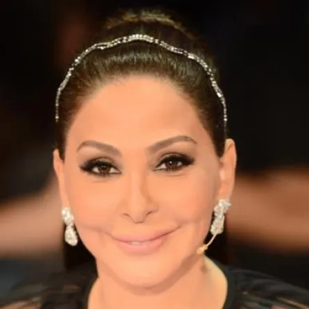 سقوط مؤلم لإليسا على المسرح