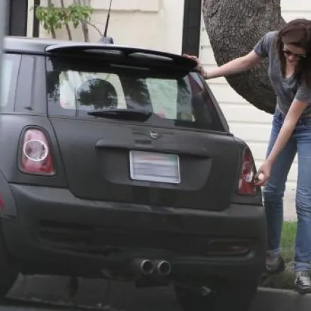 Kristen Stewart تتعرض لحادث سير