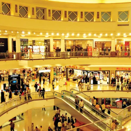 لا حل لولع الإماراتيات بالتسوق في رمضان