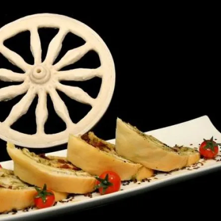 طريقة عمل خبز "الفوكاشا" الإيطالي