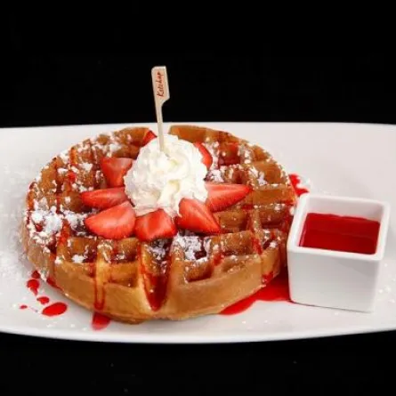 "وافل" الفراولة الطازجة
