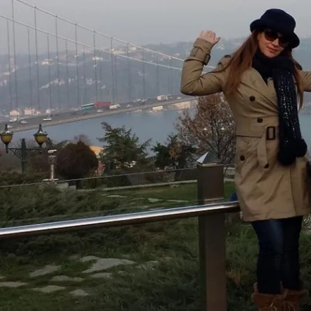 تجولوا مع ديانا حداد في"اسطنبول" الباردة