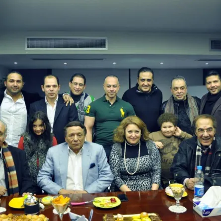 عادل إمام يكشف سبب انسحاب محمود ياسين من "صاحب السعادة"