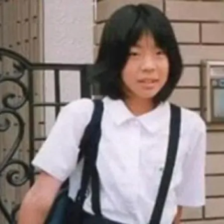 أجرت 30 عملية تجميل لتحصل على شكل دمية!