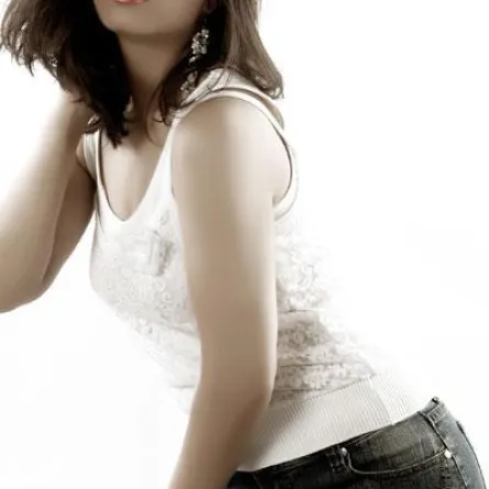 منة فضالي: بعت دبلة خطوبتي واشتريت بدلاً منها "جزمة"