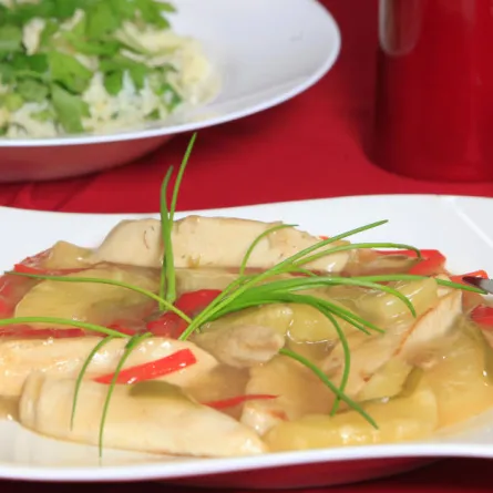 الدجاج الحلو والمر مع الأرز الصيني