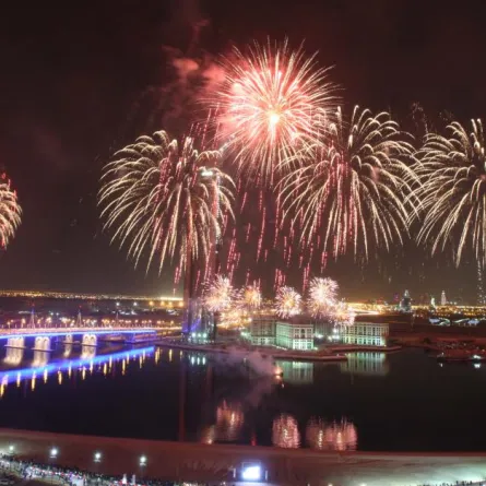 العيد في دبي: ألعاب نارية وشاطئية للعائلات