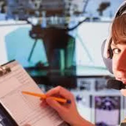 "إيرباص 380" نسائية 100% في يوم المرأة