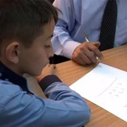 أصغر طفل جامعي في فلسطين