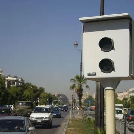 إماراتي يضرم النار في رادار