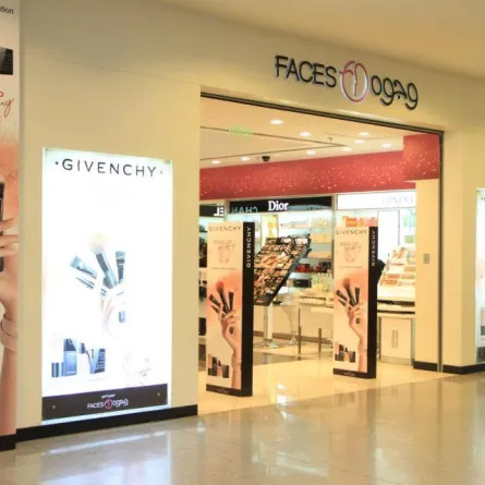 تميّزي بإطلالة جميلة  مع  Givenchy و Faces