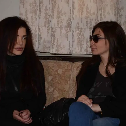 النجوم في عزاء والدة نضال الأحمدية