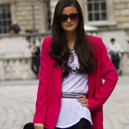 3 نصائح أساسيّة لارتداء الملابس الواسعة