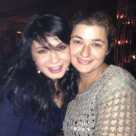 أحمد زاهر يرد على مهاجميه بصورة