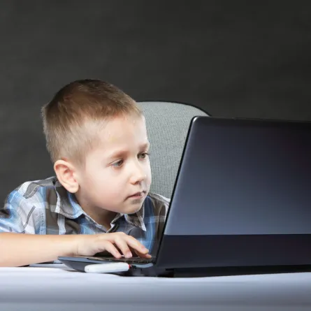 7 نصائح لعلاج ابنك من ادمان المواقع الإباحية