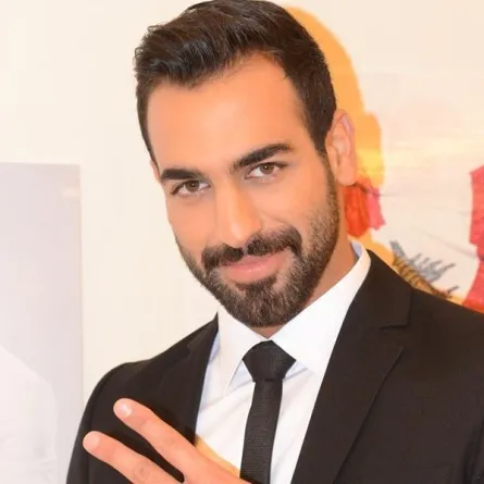 ملك جمال لبنان يدعو إلى الهدوء