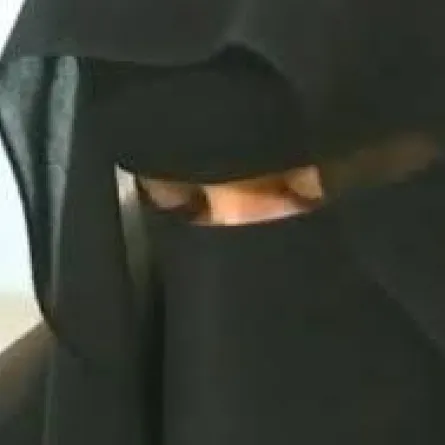 زوجة تشترط كفالة يتيمين للصلح مع زوجها