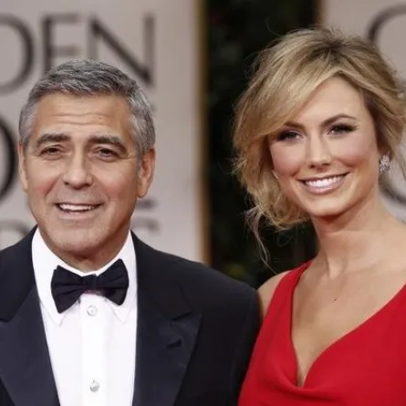 صديقة كلوني تتزوج بعد وقت قصير من انفصالهما