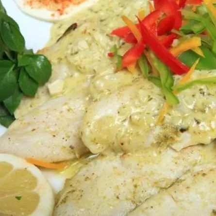 الهامور مع صلصة الحبق