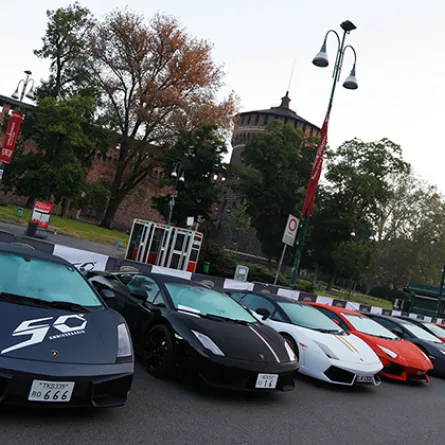 350 سيارة يحتفلون بعيد "لامبورغيني" الـ50