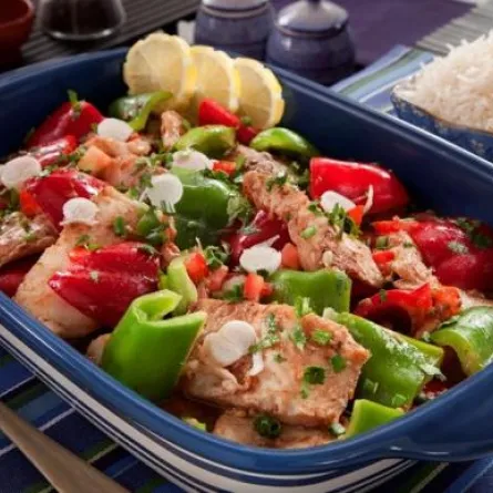 طاجن السمك والفلفل من منال العالم