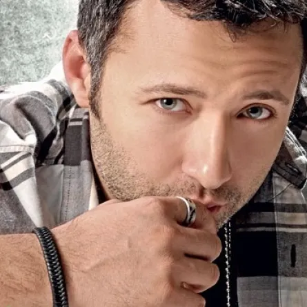 ما حقيقة القبض على أحمد فهمي في قضية سرقة؟