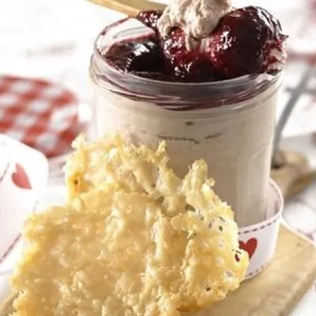 البانيه مع صلصة التوت