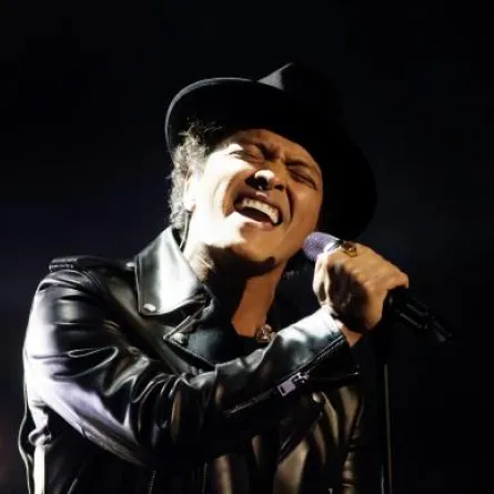 نفاد تذاكر حفل "برونو مارس" الليلة في دبي