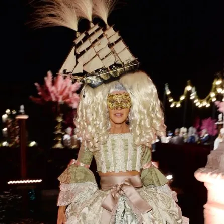 حفل تنكري برعاية Dolce & Gabbana