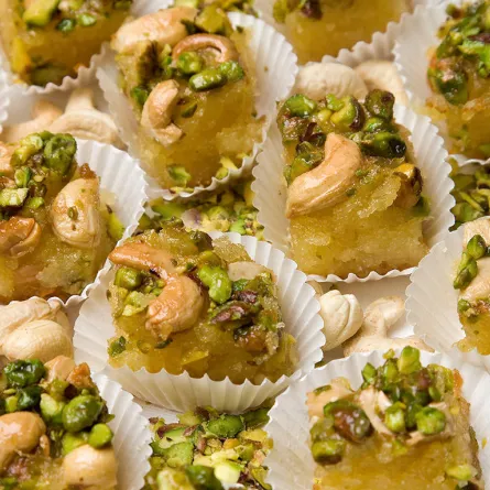 هريسة بالمكسّرات