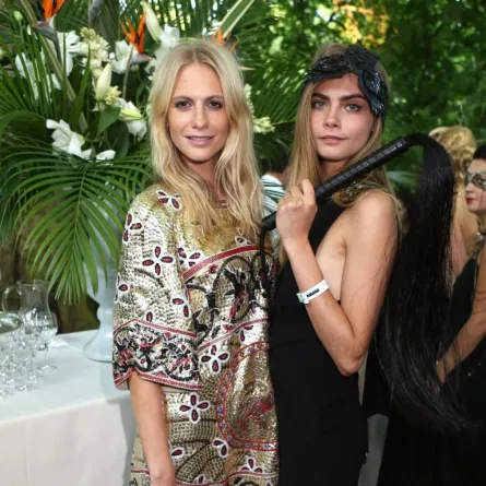 أيهما أكثر أناقة Cara Delevingne أم شقيقتهاPoppy؟