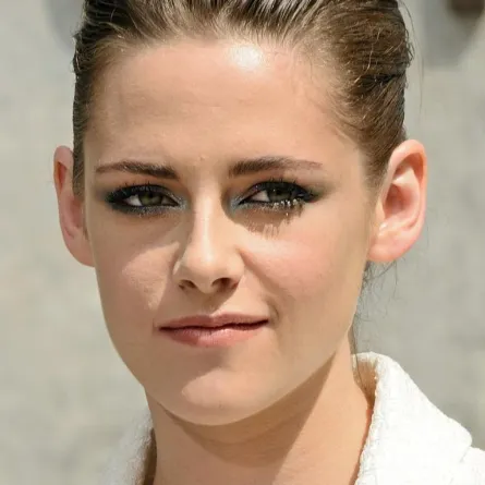 أمير عربي يدفع 500 ألف دولار لمقابلة Kristen Stewart لـ15 دقيقة