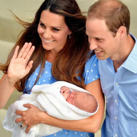 Kate Middleton تزور الماكدونالدز مع زوجها وابنها