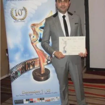 محمد كريم ينال جائزة أفضل ممثل في مهرجان موناكو السينمائي