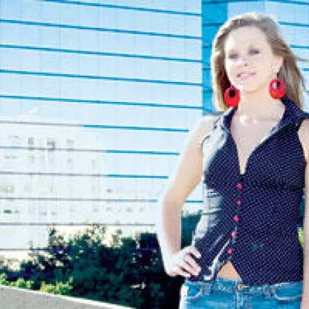 البلوغ المبكر قد يجعل الفتيات فريسة للسلوكيات السيئة