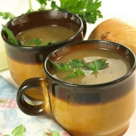 شوربة البصل الغنيّة بالفيتامينات