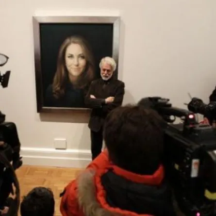 عشاق كيت ميدلتون ساخطون على لوحة تظهرها أكبر سناً