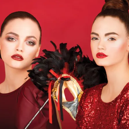 بالفيديو :مكياج عاشقات الأحمر ...