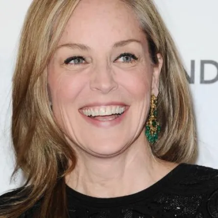 شارون ستون متهمة بتعنيف خادمتها