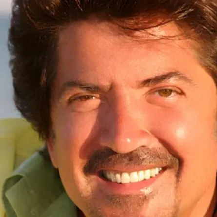 ماذا يفعل وليد توفيق في إسرائيل؟