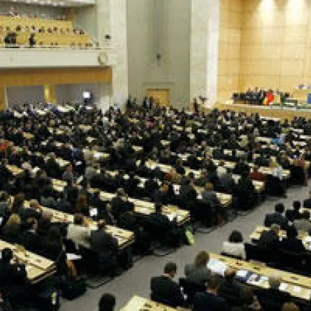 منظمة الصحة العالمية تحذر من أزمة رعاية طبية