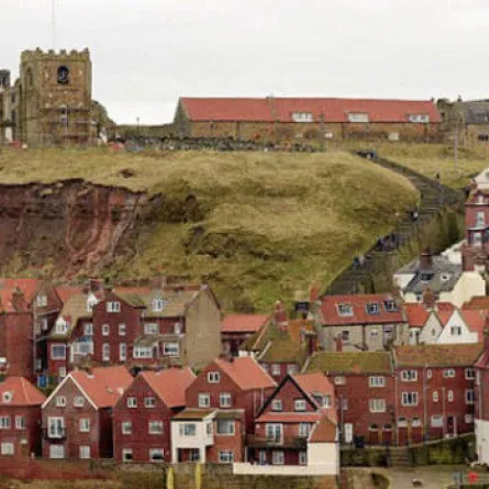 مدافن كنيسة دراكيولا تثير ذعر السكان