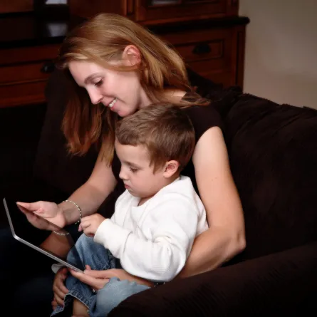 أدخلي طفلك عالم الآي باد الآمن