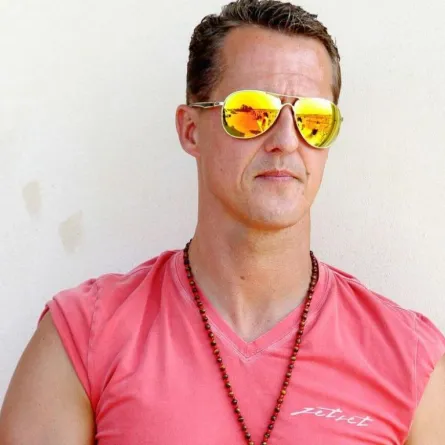 الالتهاب الرئوي يهدد حياة مايكل شوماخر