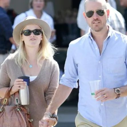 Reese Witherspoon تشتري قصراً ثالثاً بـ"11 مليون دولار"