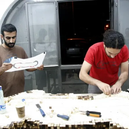 3500 قلم أحمر شفاه وسر البقرات العشر