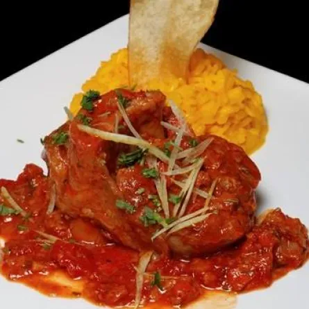 موزات لحم غنم مع الكسكس المغربي